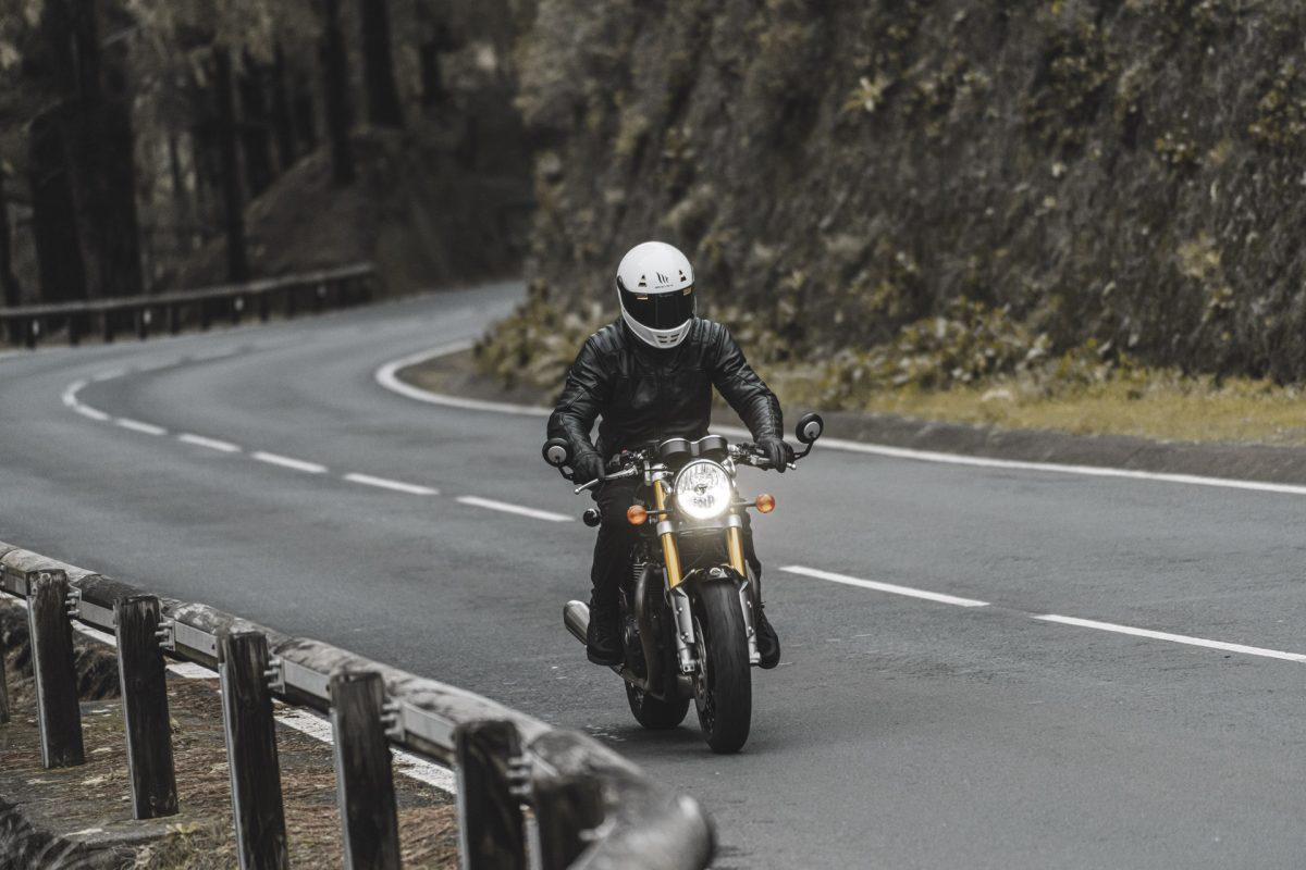Мотошлем MT HELMETS Jarama Solid S Gloss White (25136) - фото 23