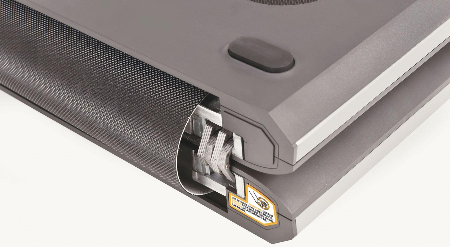 Беговая дорожка Toorx WalkingPad with Mirage Display Mineral Grey - фото 9