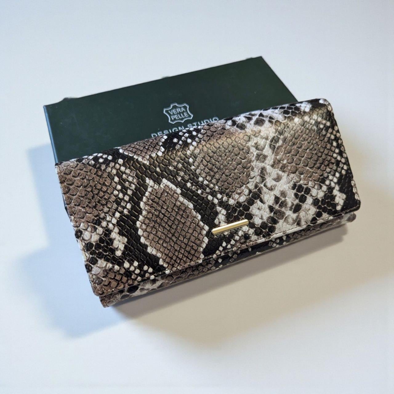 Кошелек кожаный на магните с застежкой для монет Vera Pelle рептилия 19,5х9 см Бежевый (505-87)