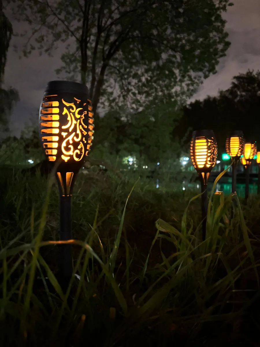 Вуличний світильник «Факел» на сонячній батареї з імітацією вогню 51 Led - фото 3