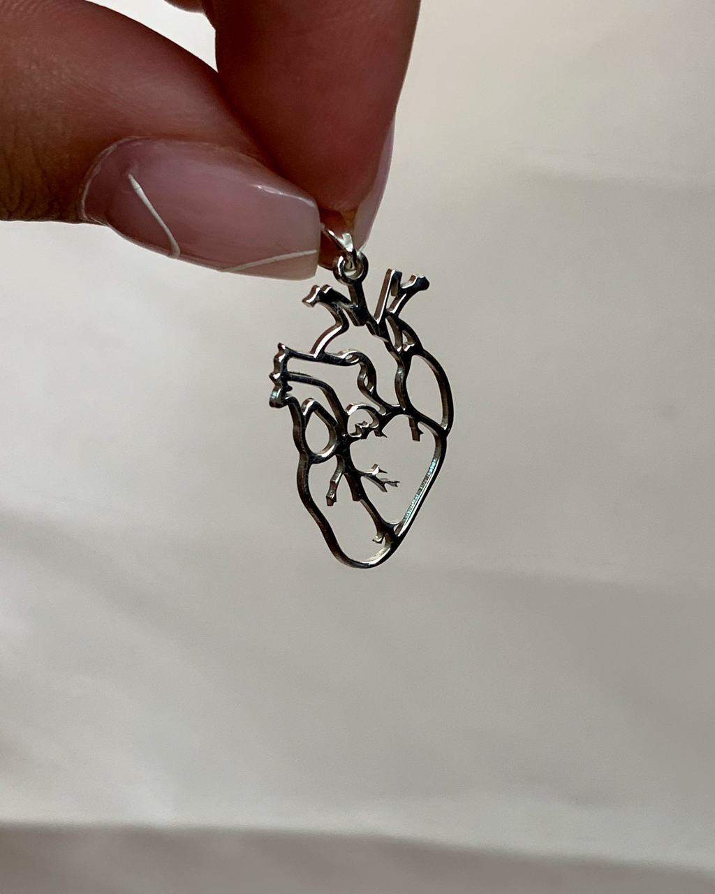 Підвіс срібний Серце анатомічне 925 проба (26943068) - фото 5 Підвіс срібний Серце анатомічне 925 проба (26943068) - фото 5