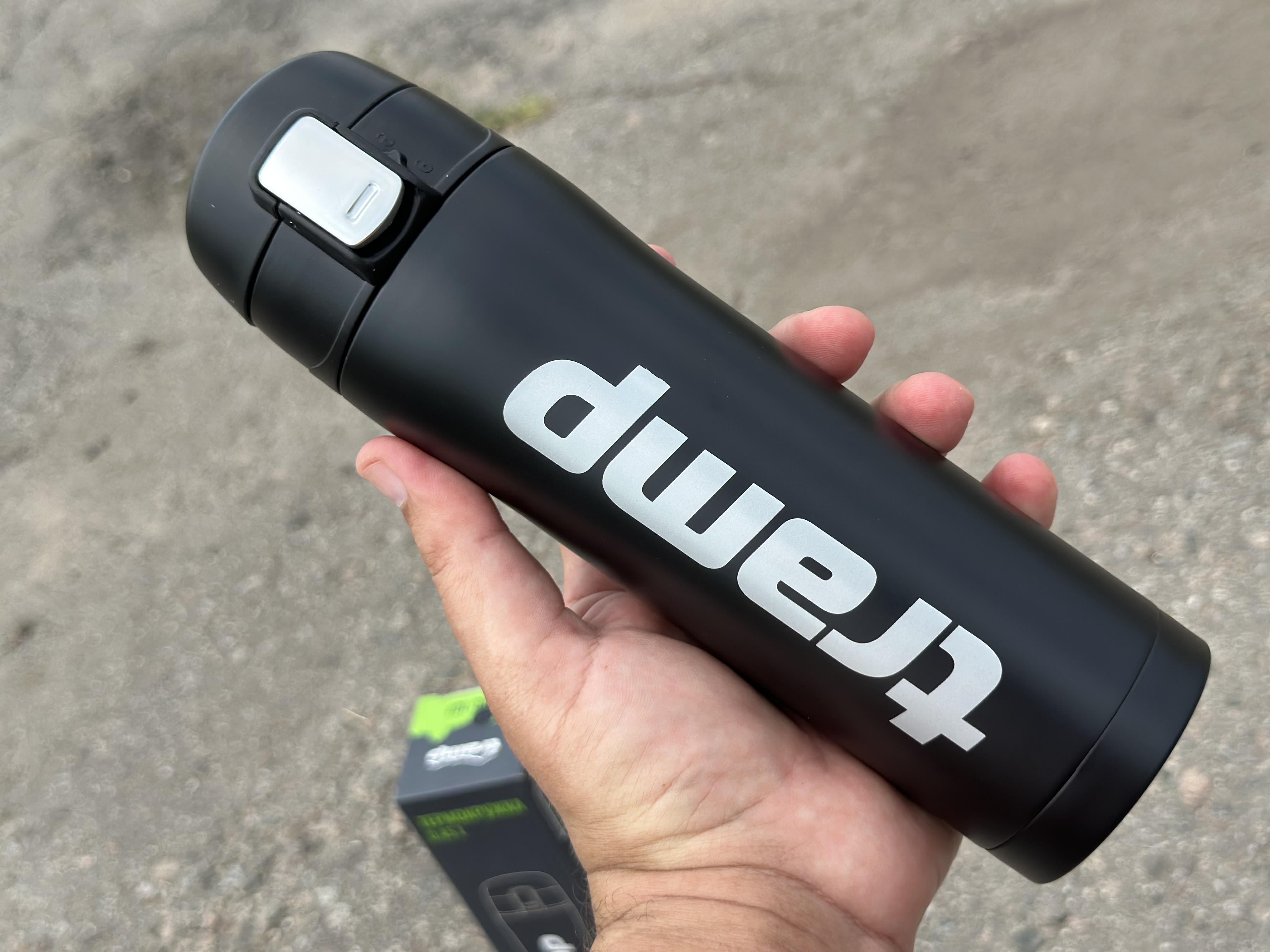 Термокружка Tramp держит 12 ч. 0,45 л (UTRC-107-black) - фото 3 Термокружка Tramp держит 12 ч. 0,45 л (UTRC-107-black) - фото 3