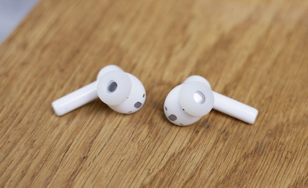 Наушники TWS OnePlus Buds Z2 E504A White - фото 3