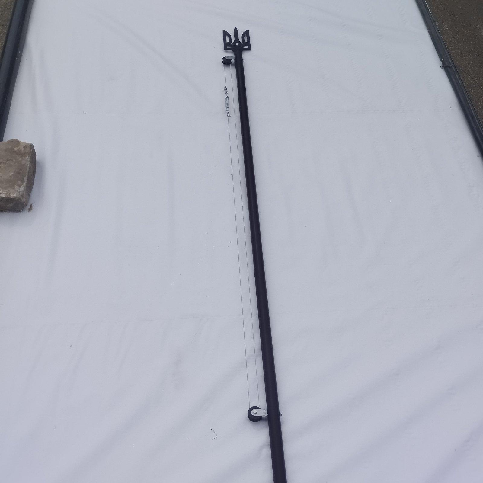 Флагшток сплошной с подъемным механизмом 4 м