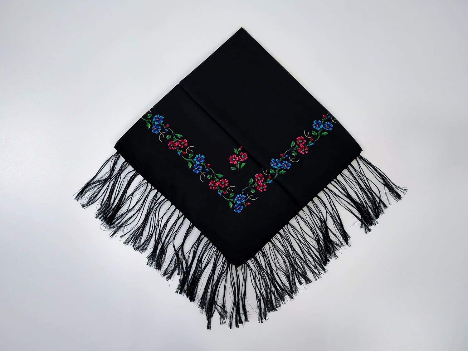 Платок с тороками Нить традиций 80x80 см Черный (30314561)
