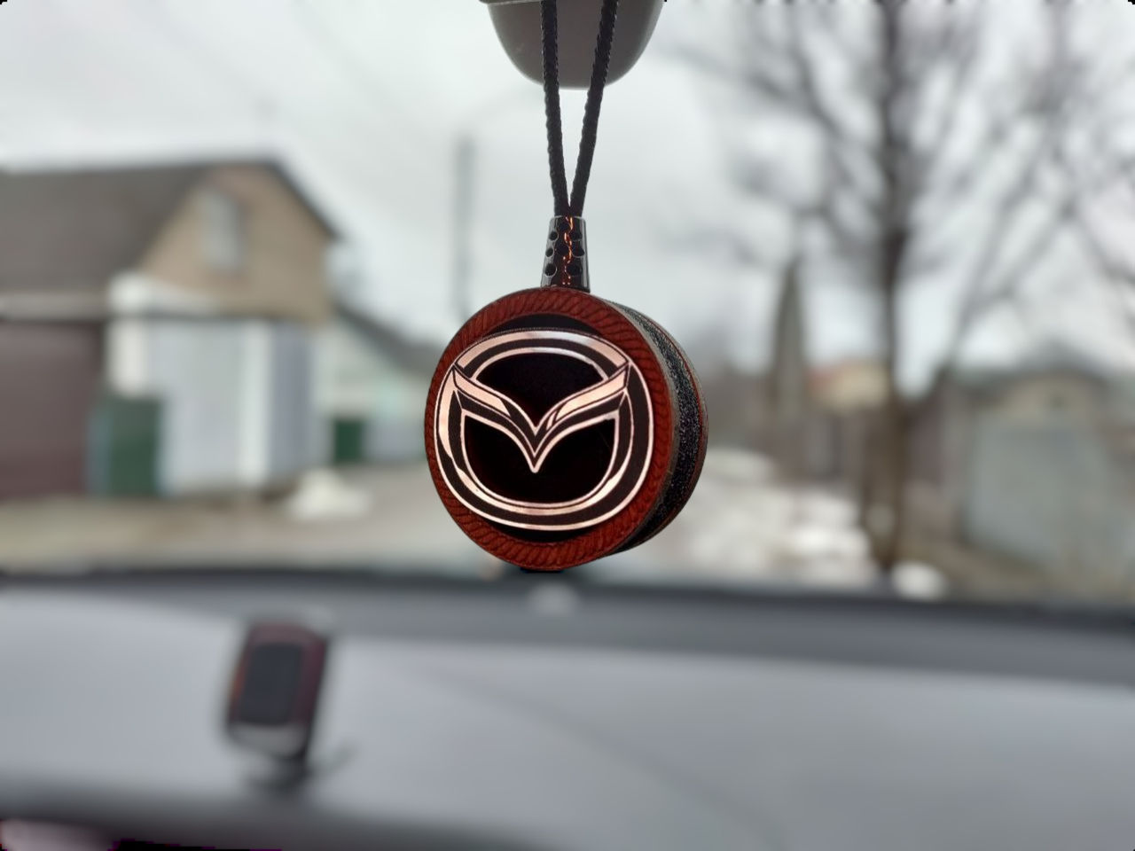 Ароматизатор-підвіска для авто Mazda з ефектом переливання (2118764440)