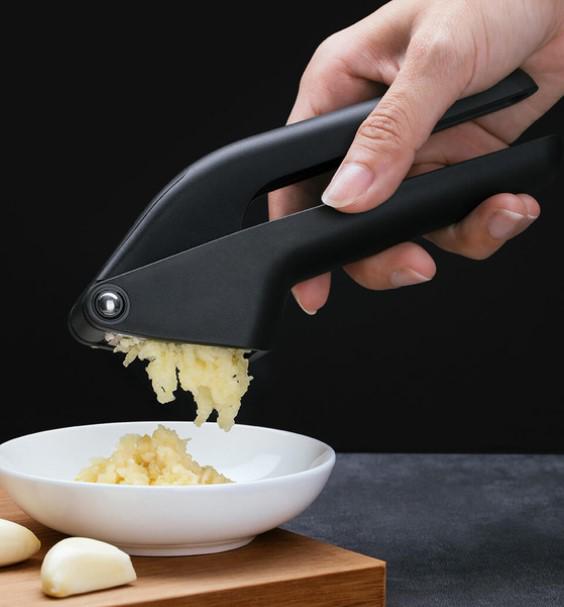 Пресс для чеснока HuoHou HU0067 Black (101003) - фото 4 Пресс для чеснока HuoHou HU0067 Black (101003) - фото 4