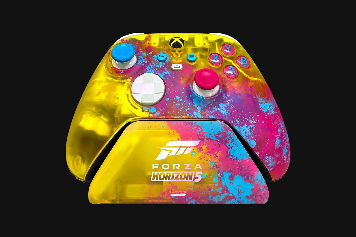 Зарядная станция для геймпадов Razer Universal Quick Charging Stand for Xbox Series X|S Forza Horizon 5 (RC21-01750800-R3U1) - фото 3 Зарядная станция для геймпадов Razer Universal Quick Charging Stand for Xbox Series X|S Forza Horizon 5 (RC21-01750800-R3U1) - фото 3