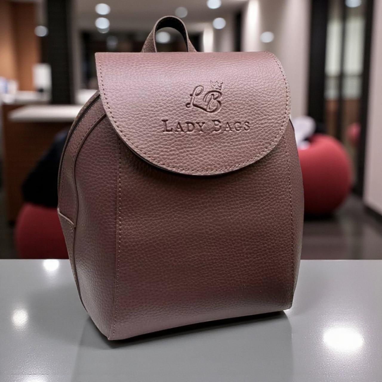 Рюкзак-трансформер через плечо городской под клапаном сумка-рюкзак 25х19 см Темная пудра - фото 1