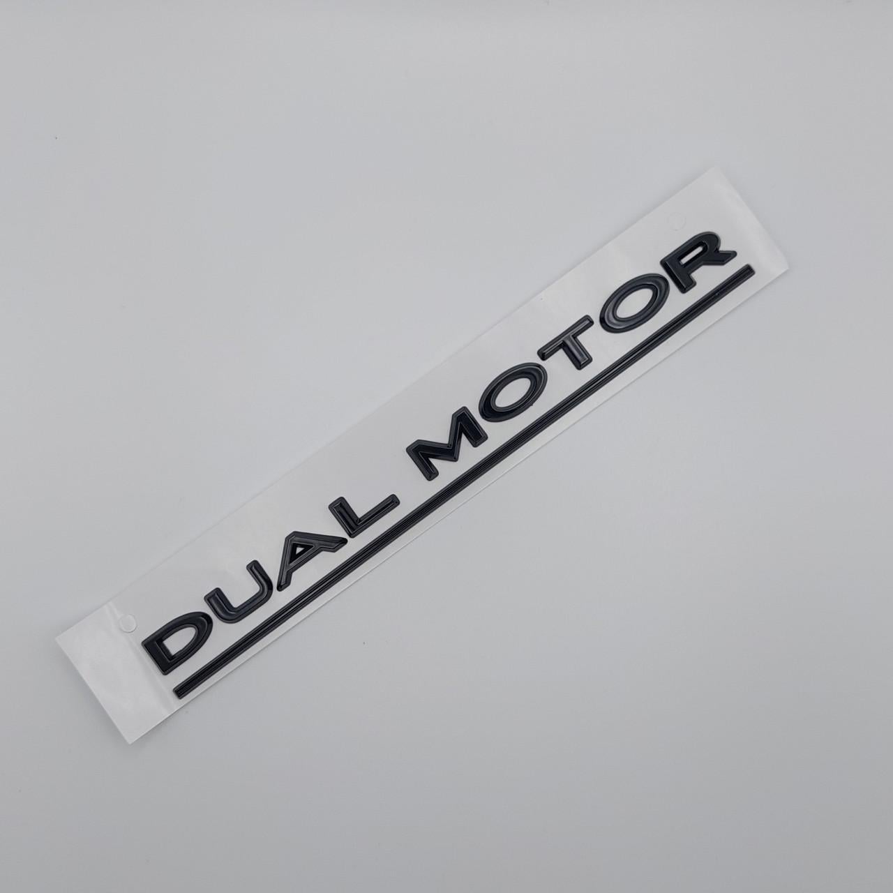 Емблема напис Dual Motor Tesla Чорний глянцевий (1832890466)