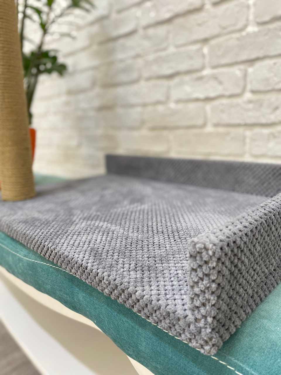 Когтеточка-лежанка для кошек 62x55x45 см Серый (21706931) - фото 2 Когтеточка-лежанка для кошек 62x55x45 см Серый (21706931) - фото 2