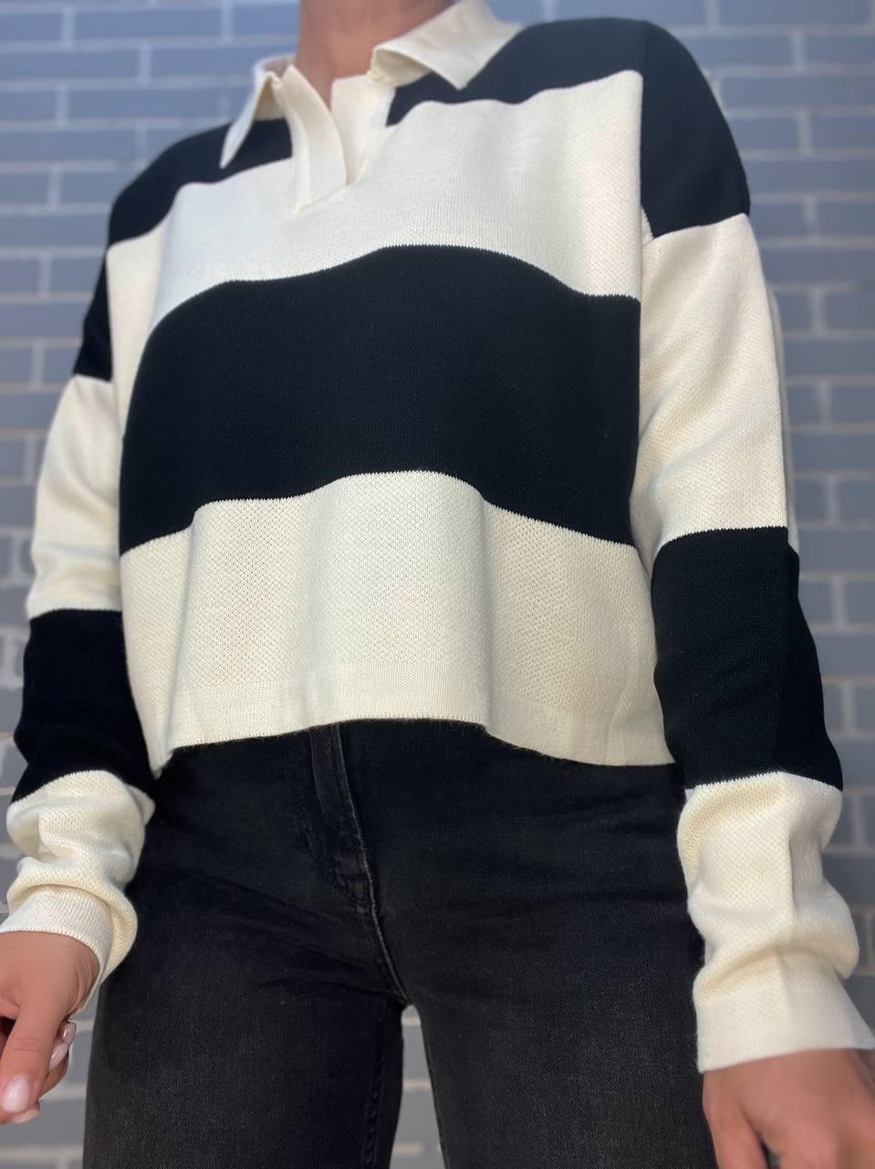 Свитер женский MIX RAY 6588 джемпер воротник широкая полоска укороченный свободный крой OS Черный с белым (1332) - фото 7 Свитер женский MIX RAY 6588 джемпер воротник широкая полоска укороченный свободный крой OS Черный с белым (1332) - фото 7