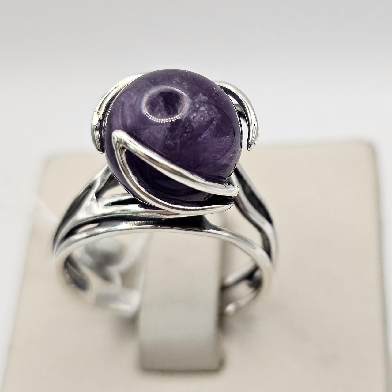 Каблучка срібна з аметистом р. 19 5,99 г (3041222545)