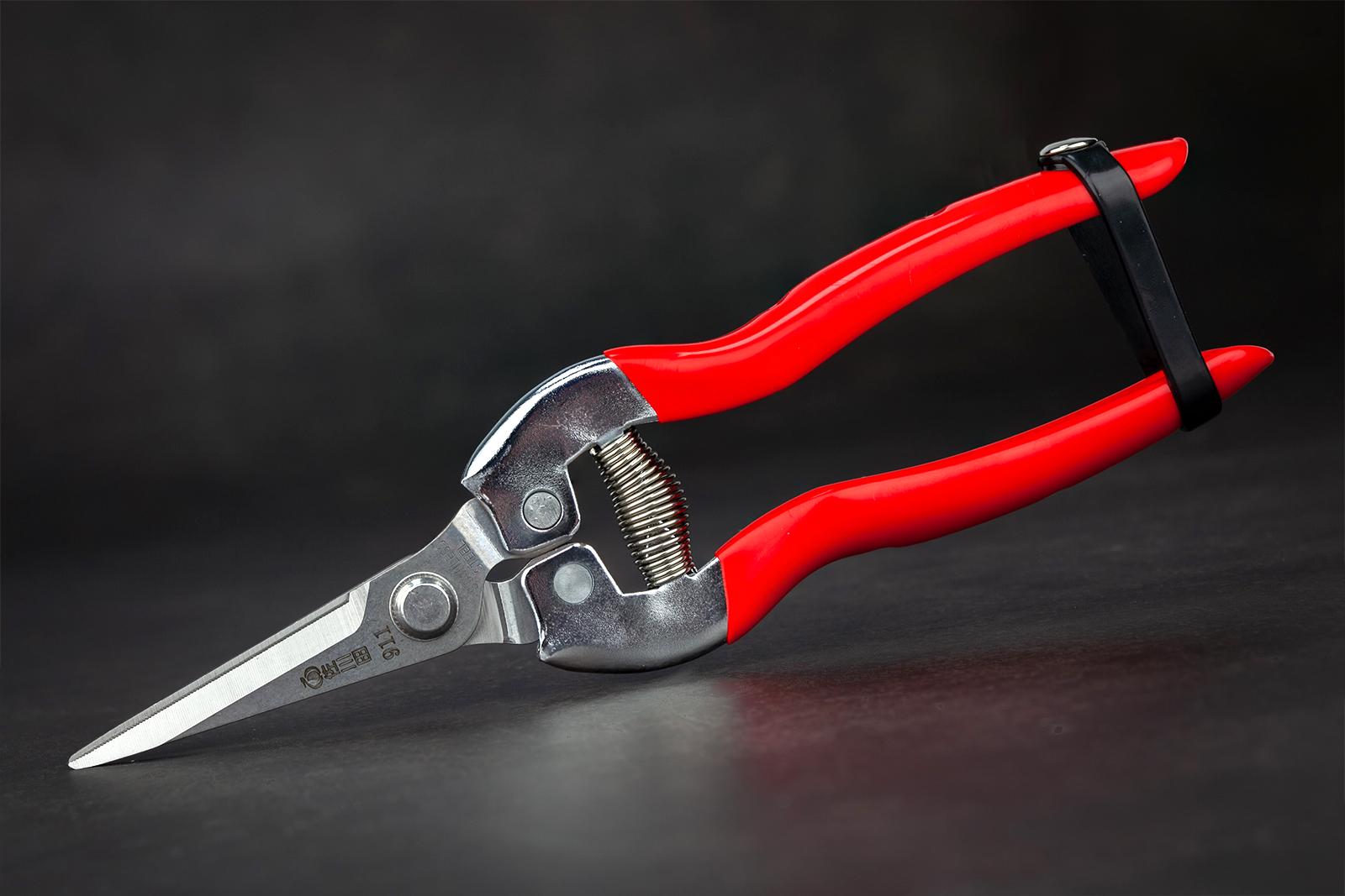 Ножиці садові Sagawata з нержавіючої сталі 187 мм (911) - фото 6 Ножиці садові Sagawata з нержавіючої сталі 187 мм (911) - фото 6