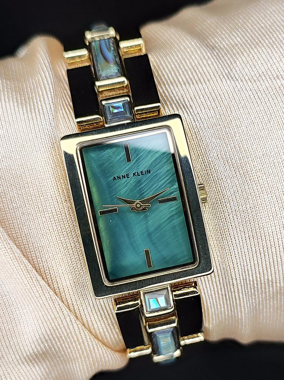 Наручные часы женские Anne Klein AK/4156ABGB с золотистым циферблатом и стальным браслетом