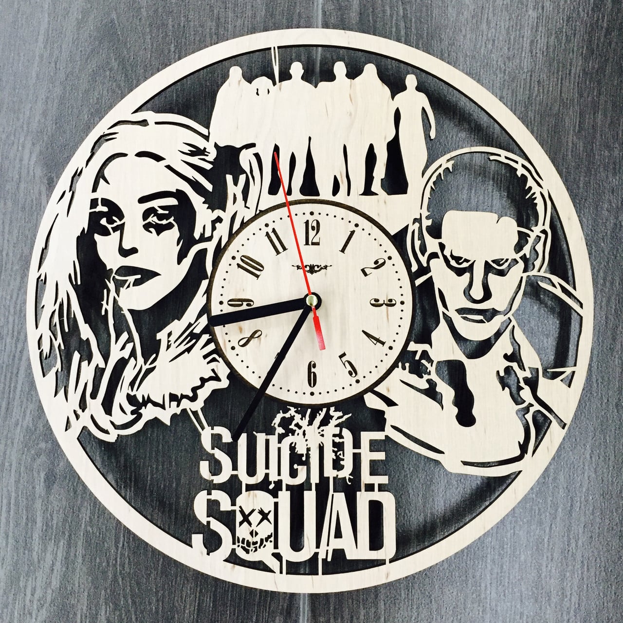 Часы настенные «Отряд самоубийц»