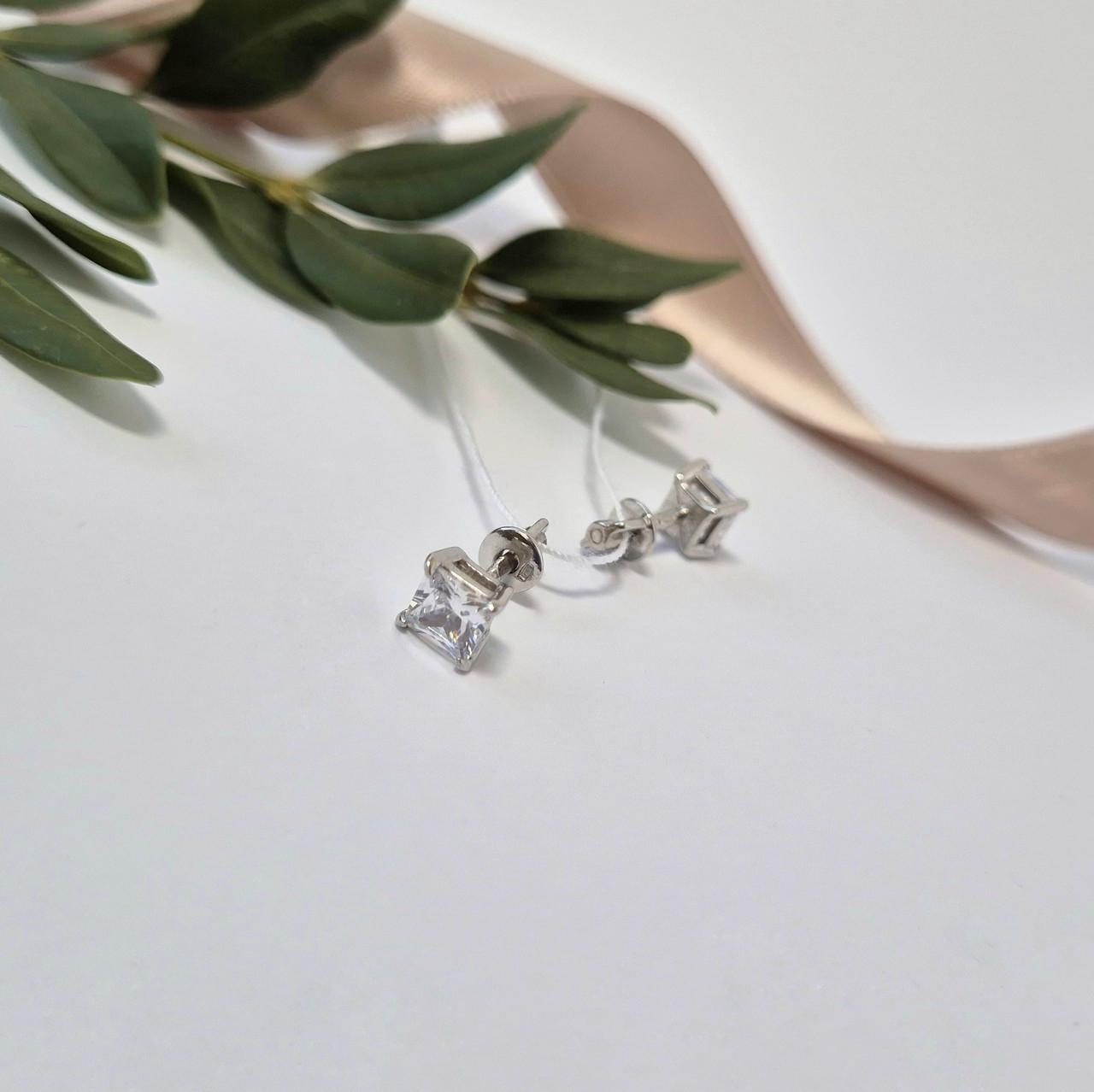 Срібні сережки гвоздики на закрутках квадратний камінь 5 мм 1,61 г (82911б) - фото 4