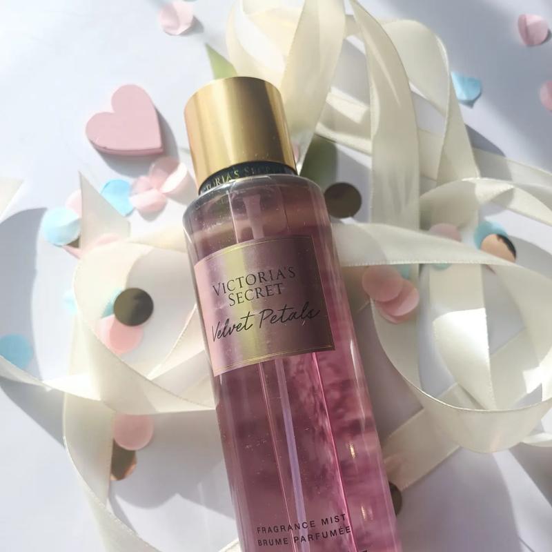 Спрей для тела Victoria's Secret Velvet petals 250 мл (0667556489989)