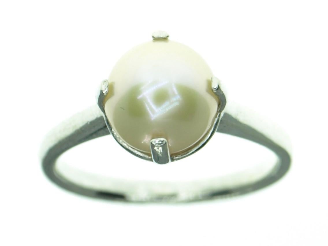 Кольцо из серебра с жемчугом р. 16 (21 01600184)