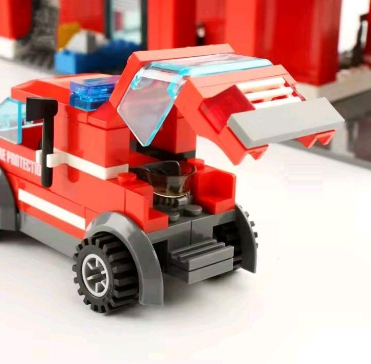 Конструктор пожежна станція з пожежною машиною і пожежним гелікоптером на 758 деталей (615) - фото 3 Конструктор пожежна станція з пожежною машиною і пожежним гелікоптером на 758 деталей (615) - фото 3