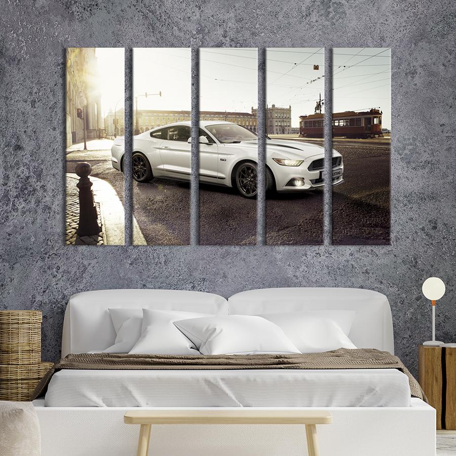 Картина на холсте Грациозный белый Ford Mustang 132x80 см (1322-51)