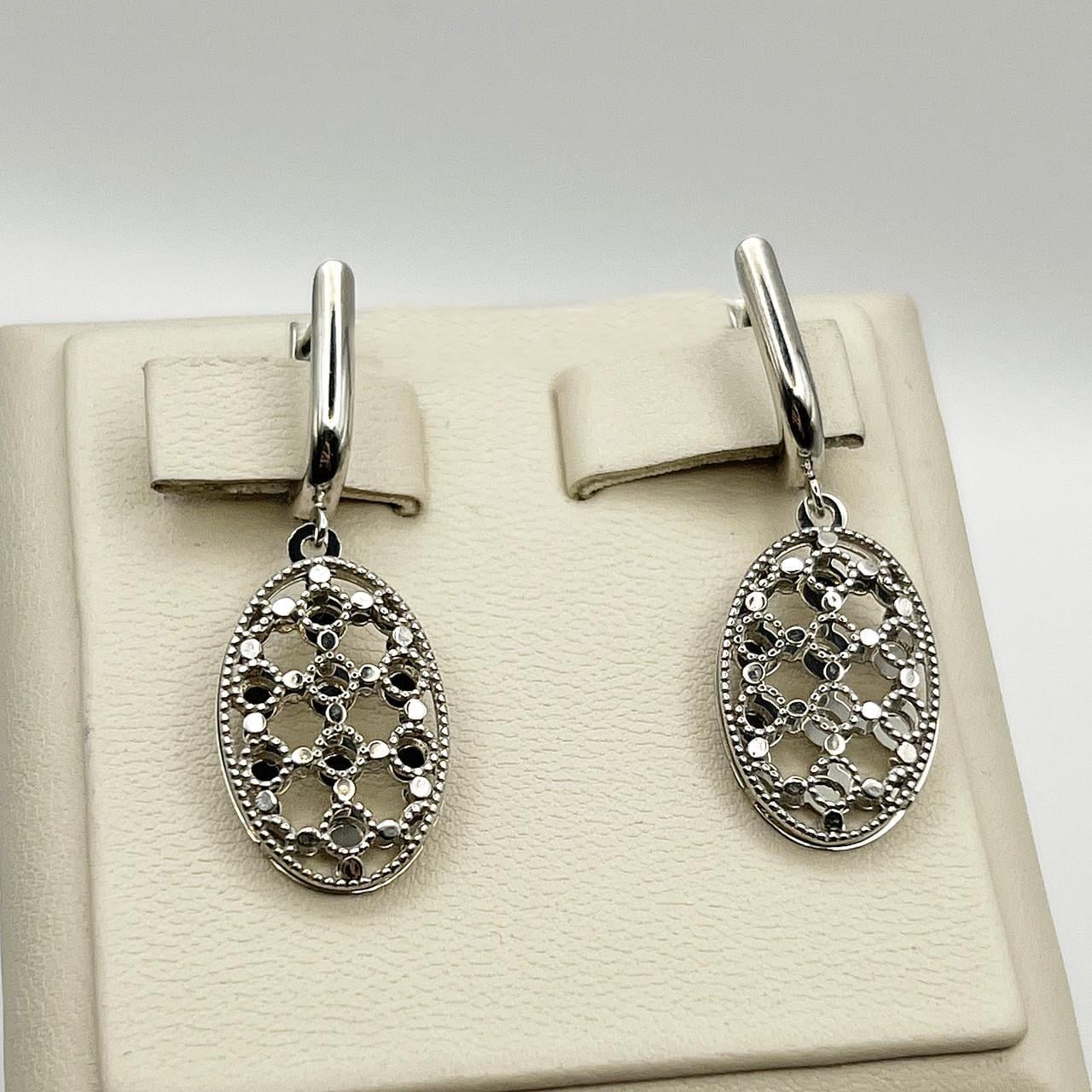 Серебряные серьги 3,08 г (2591865500) Серебряные серьги 3,08 г (2591865500)
