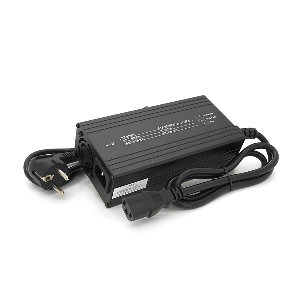 Зарядное устройство Cover для LiFePO4 аккумуляторов 24V 8S 10A литий-железо-фосфатных батарей C13 (YUT_V9259)