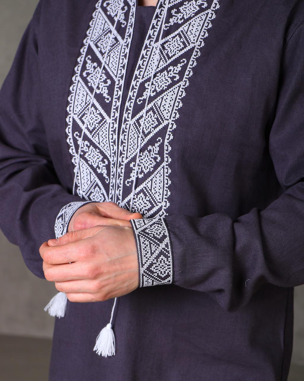 Вышиванка мужская Михаил с белой вишивкой р. 39 (KK-0822/39) - фото 6 Вышиванка мужская Михаил с белой вишивкой р. 39 (KK-0822/39) - фото 6