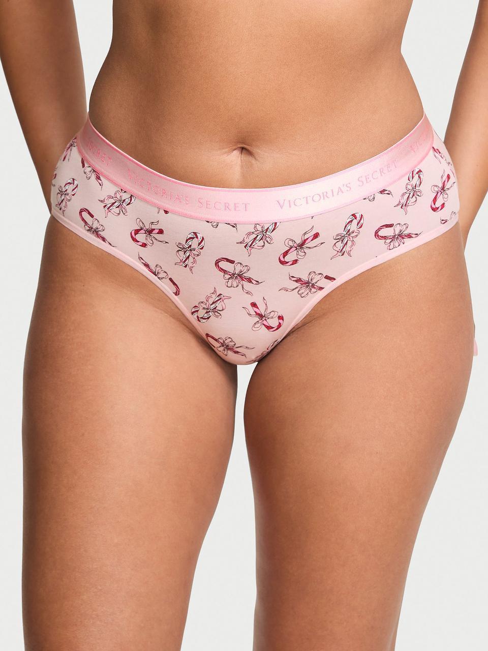 Трусики женские Victoria's Secret Logo Cotton Hiphugger Pink Candy L Розовый (896517436817) Трусики женские Victoria's Secret Logo Cotton Hiphugger Pink Candy L Розовый (896517436817)