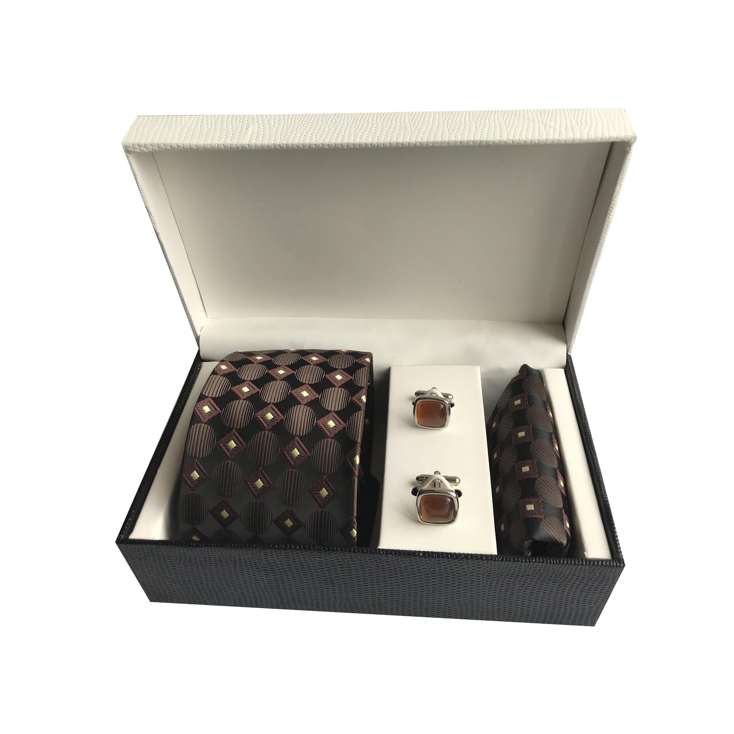 Подарочный мужской набор Silk Route галстук/запонки/платочек (570)