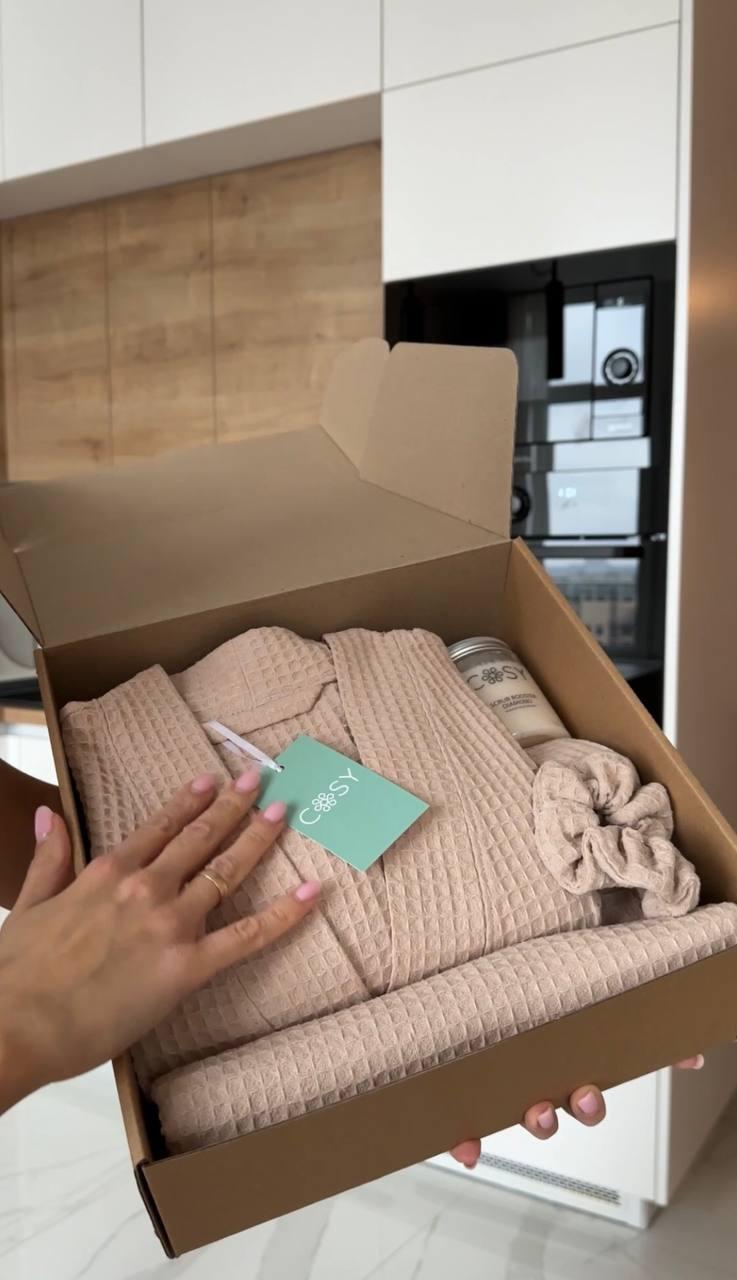 Подарочный набор женский халат/полотенце/скраб для тела/резинка для волос XL Бежевый (122Cb311к1SBP01) - фото 8