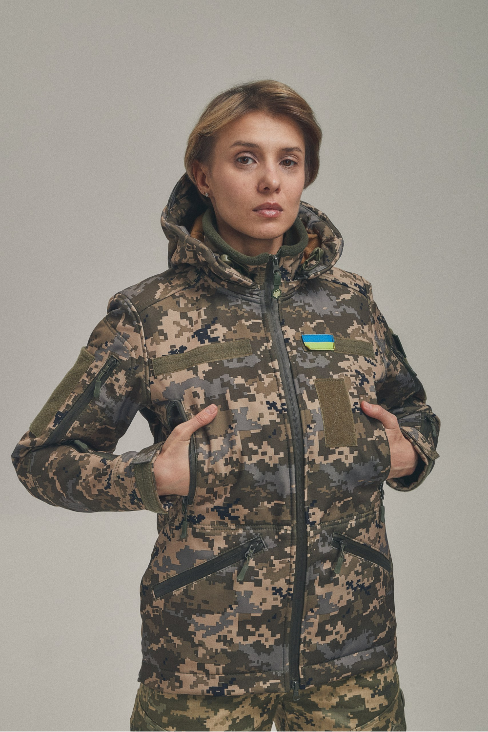 Куртка-трансформер женская зимняя FS Soft Shell 2в1 S Пиксель (АРТ.0821-7-S) - фото 3 Куртка-трансформер женская зимняя FS Soft Shell 2в1 S Пиксель (АРТ.0821-7-S) - фото 3