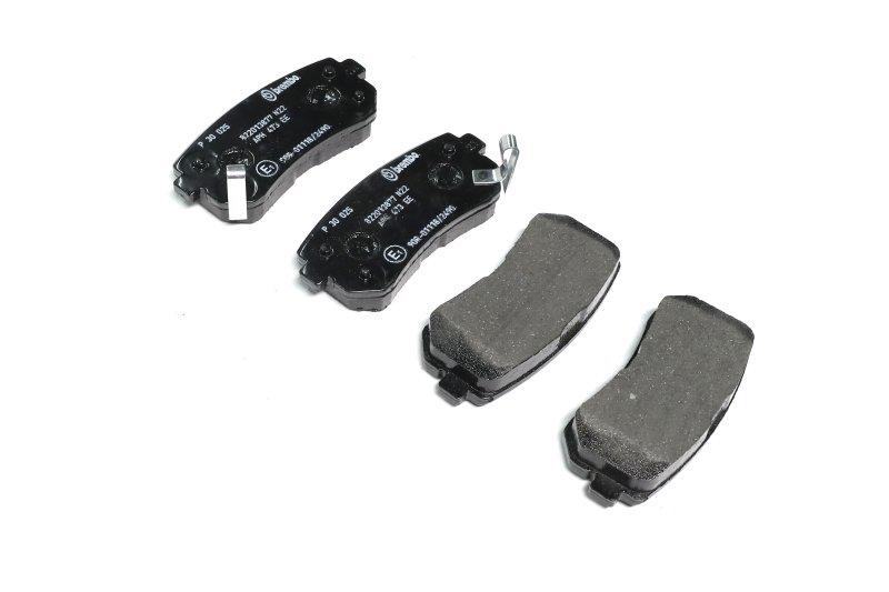 Гальмівні колодки дискові BREMBO Hyundai Accent i30 задні (P30025)