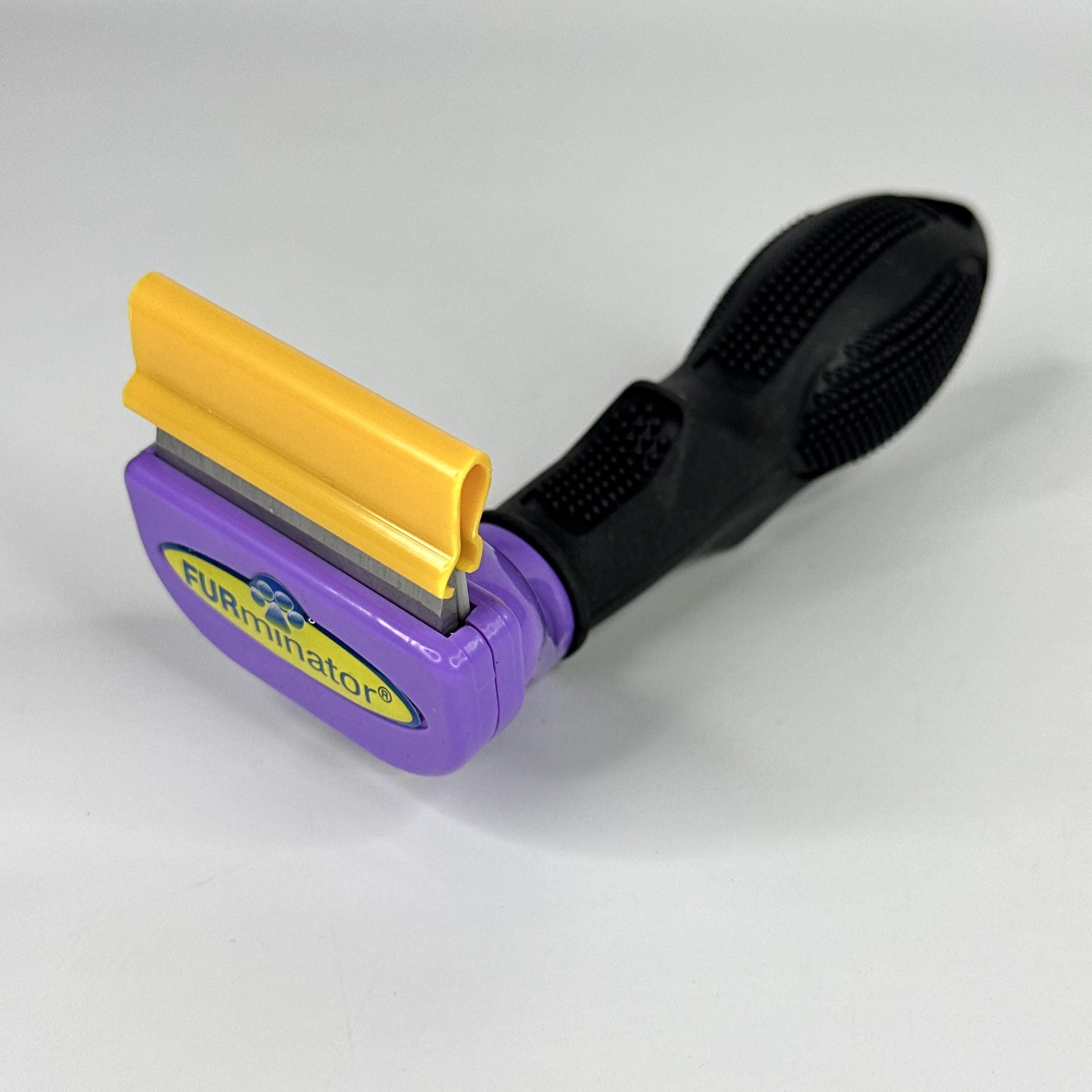Фурминатор для собак длинношерстных малых пород Furminator с лезвием 4,5 см Фиолетовый (FDL-45-Violet) - фото 11 Фурминатор для собак длинношерстных малых пород Furminator с лезвием 4,5 см Фиолетовый (FDL-45-Violet) - фото 11