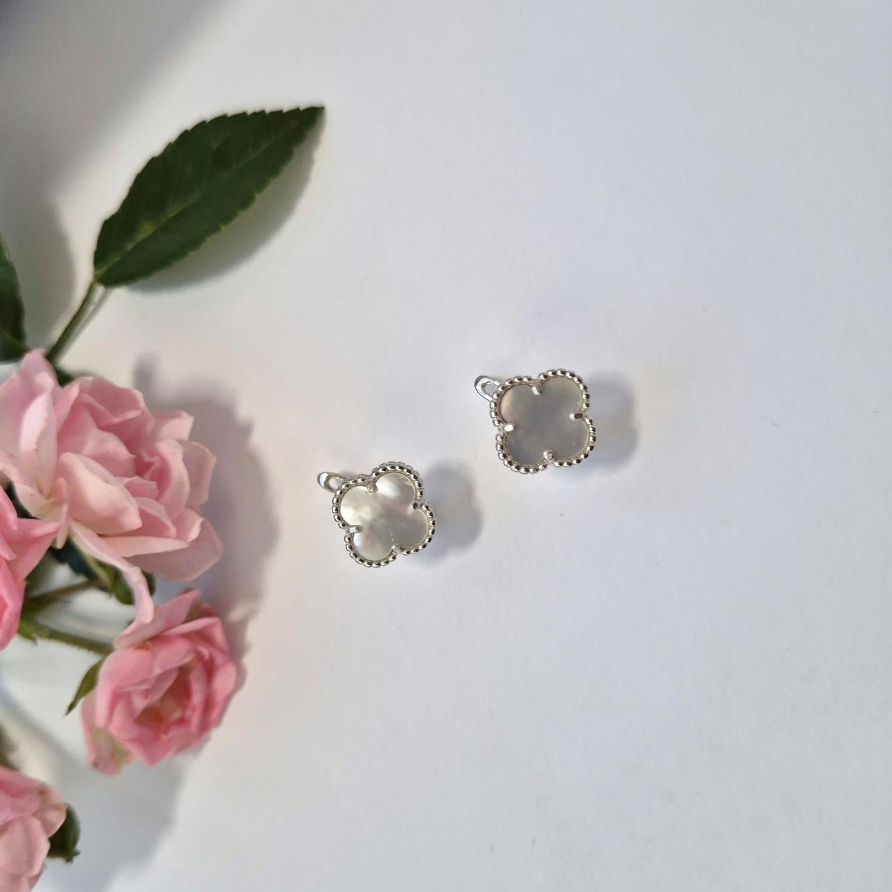 Сережки квітка конюшина з перламутром срібло 925 проби (ск2п/1024)