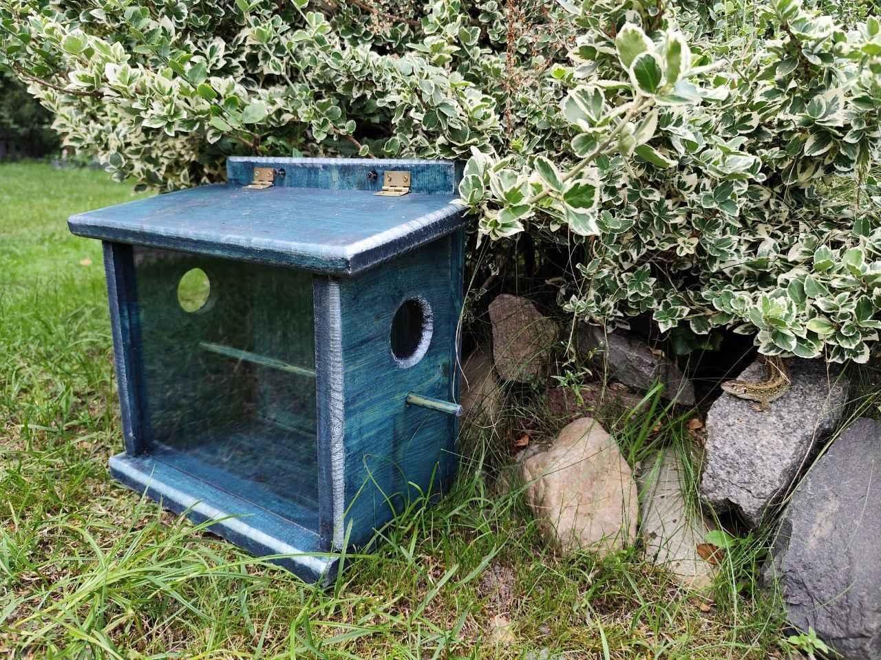Годівниця для птахів Заплутанка бункерного типу із соснової деревини 30х30х17 см Синій - фото 8