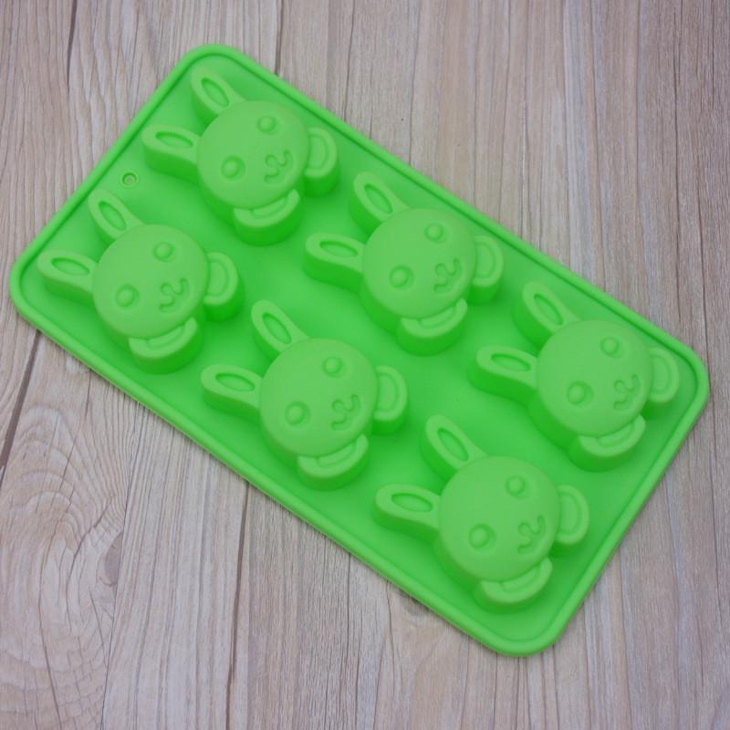 Форма силиконовая для выпечки зайчика 6944 26х14,5х3 см Зеленый (4361988)