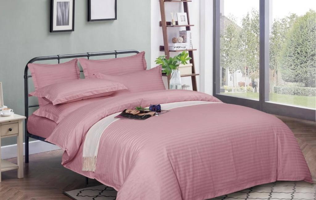 Комплект постельного белья Сатин-трайп полуторный