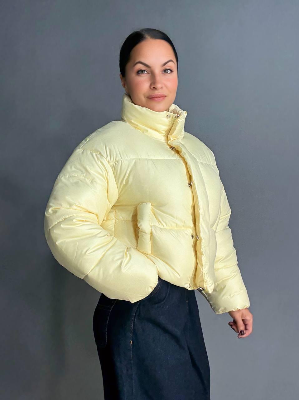 Куртка женская HAIZIYUAN 8606 короткая пуффер с воротником XL Желтый (4794) - фото 6 Куртка женская HAIZIYUAN 8606 короткая пуффер с воротником XL Желтый (4794) - фото 6