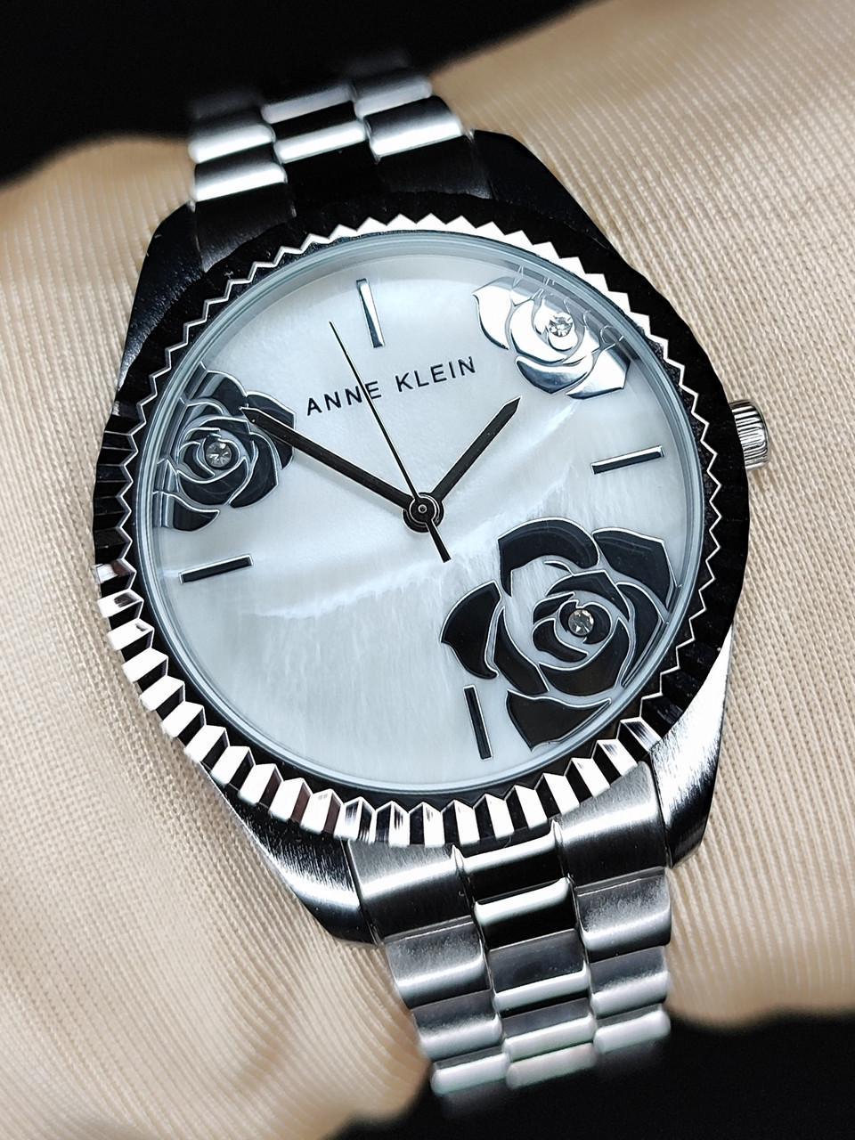 Наручные часы женские Anne Klein AK/5289FMSV с серебристым циферблатом и стальным браслетом