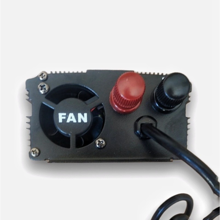 Перетворювач напруги UKC UPS-800А 800W з функцією зарядки акумулятора модифікований синус з 12V на 220V - фото 3 Перетворювач напруги UKC UPS-800А 800W з функцією зарядки акумулятора модифікований синус з 12V на 220V - фото 3