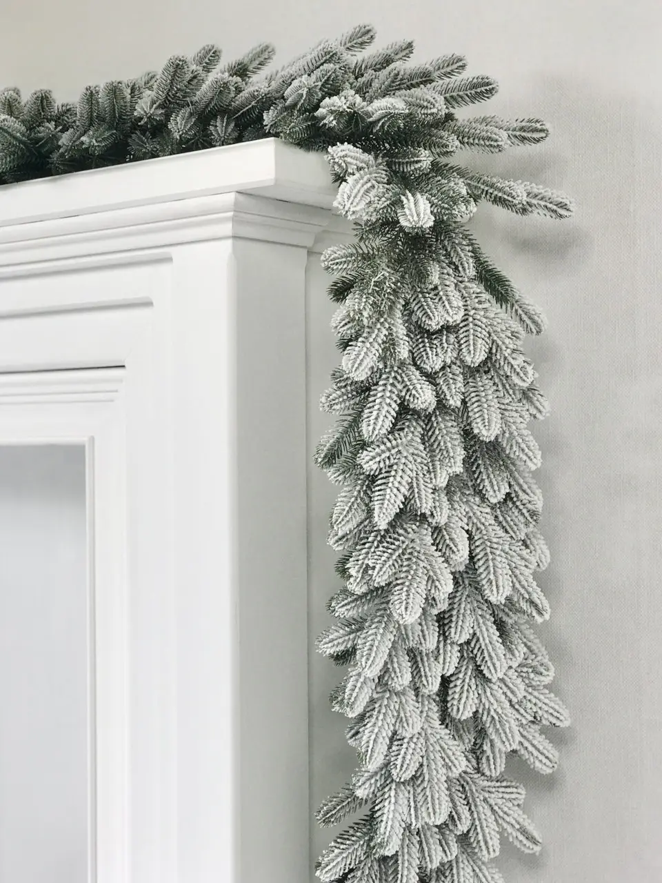 Гірлянда хвойна Елітна лита засніжена 3,00 м - фото 6 Гірлянда хвойна Елітна лита засніжена 3,00 м - фото 6
