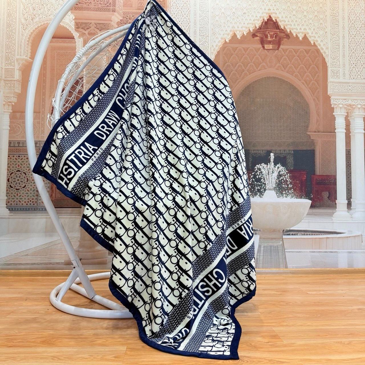 Плед-покрывало двустороннее Koloco Велюр 150x200 см Разноцветный (07-107-4) - фото 2 Плед-покрывало двустороннее Koloco Велюр 150x200 см Разноцветный (07-107-4) - фото 2