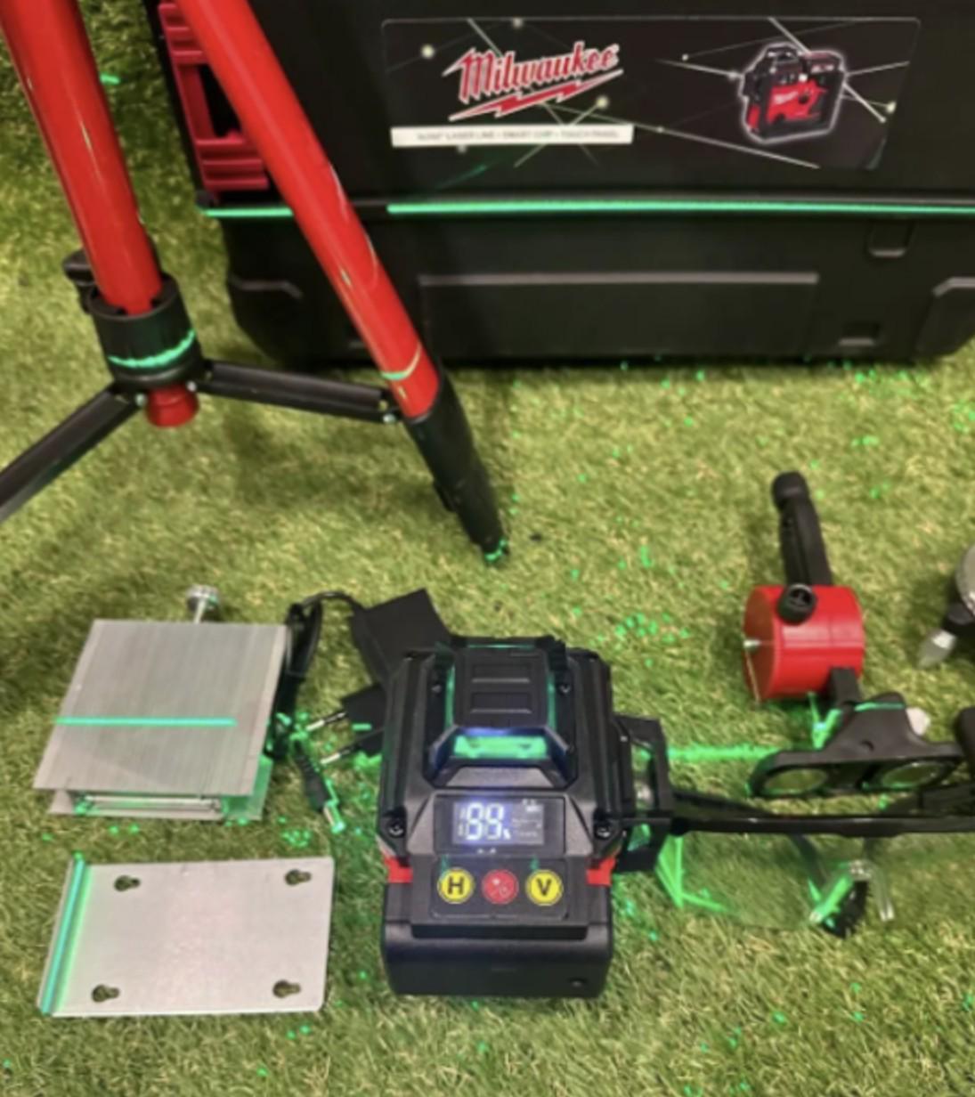 Лазерный нивелир Milwaukee Vision 4D 16 линий Красный (455) - фото 4 Лазерный нивелир Milwaukee Vision 4D 16 линий Красный (455) - фото 4