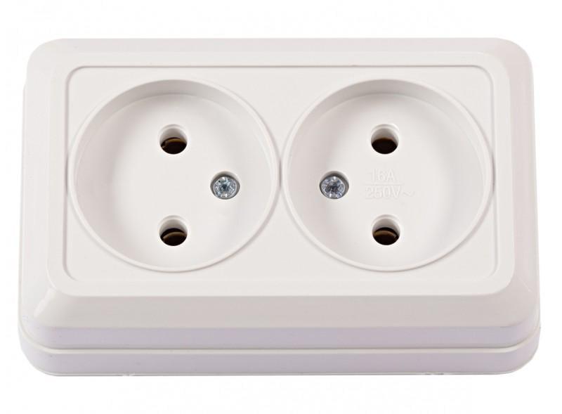 Розетка двойная Luxel накладная opera Белый (2007)