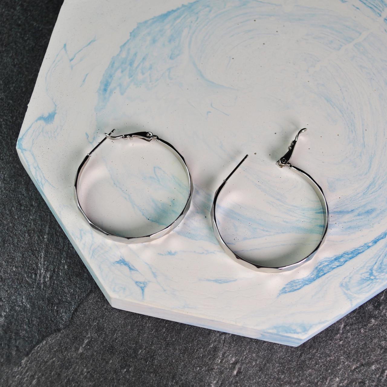 Сережки с гранями кольца конго медицинская сталь 3,5 см родий (x201-1) - фото 3 Сережки с гранями кольца конго медицинская сталь 3,5 см родий (x201-1) - фото 3