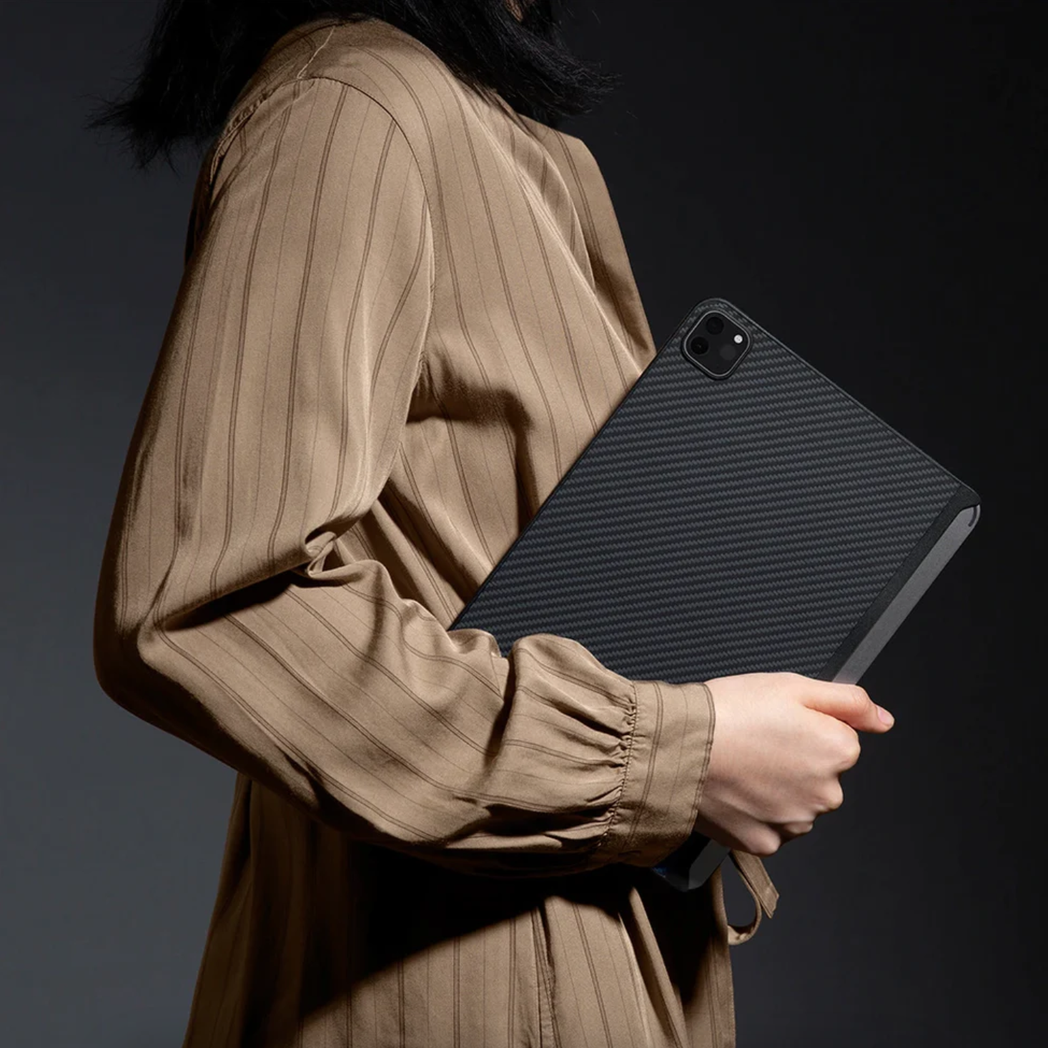 Чохол накладка Pitaka MagEZ 2 для iPad Pro 11" 3rd Gen Twill Black/Grey (KPD2101P) - фото 5
