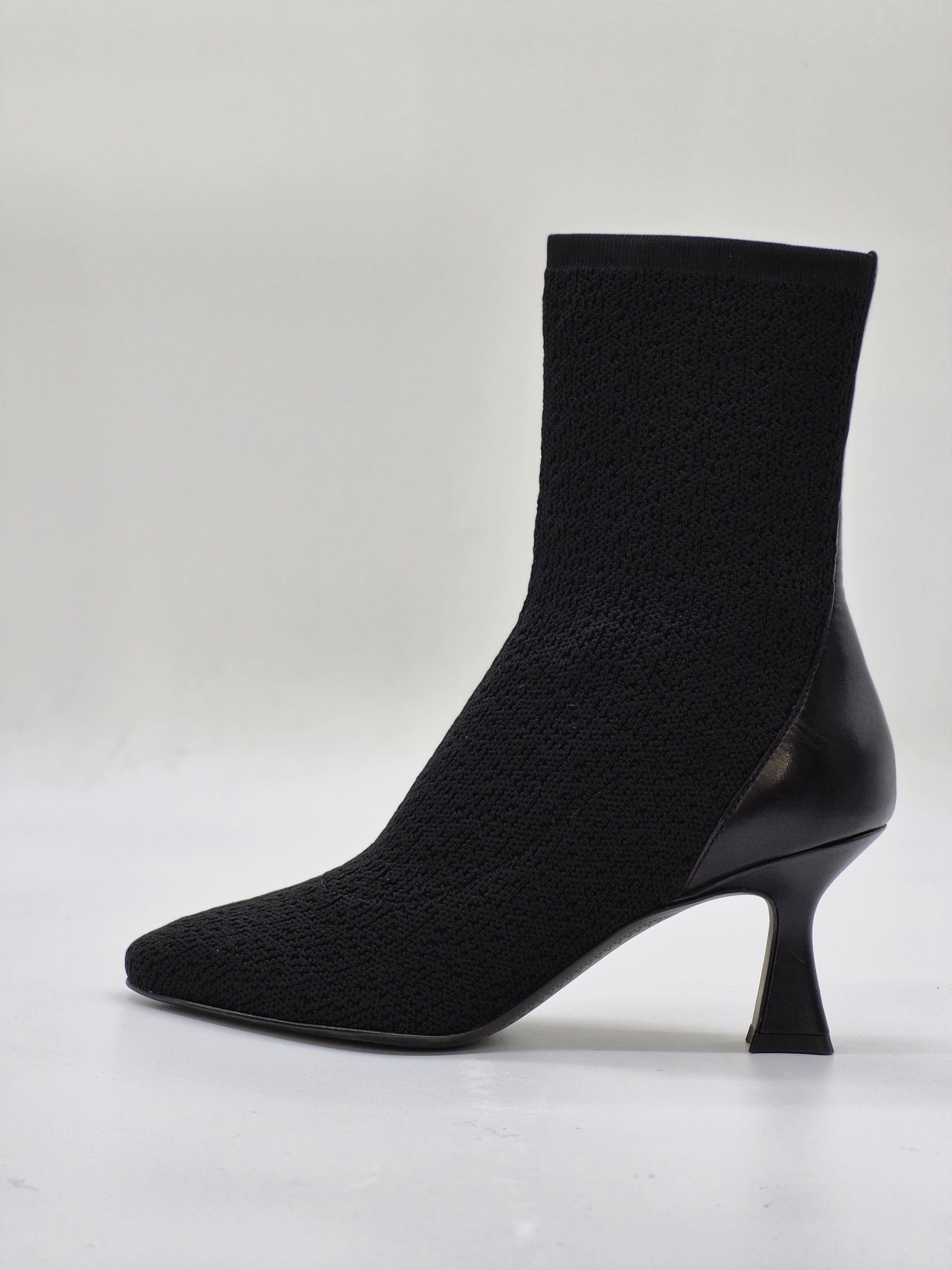 Черевики жіночі What For Lakia р. 35 Чорний