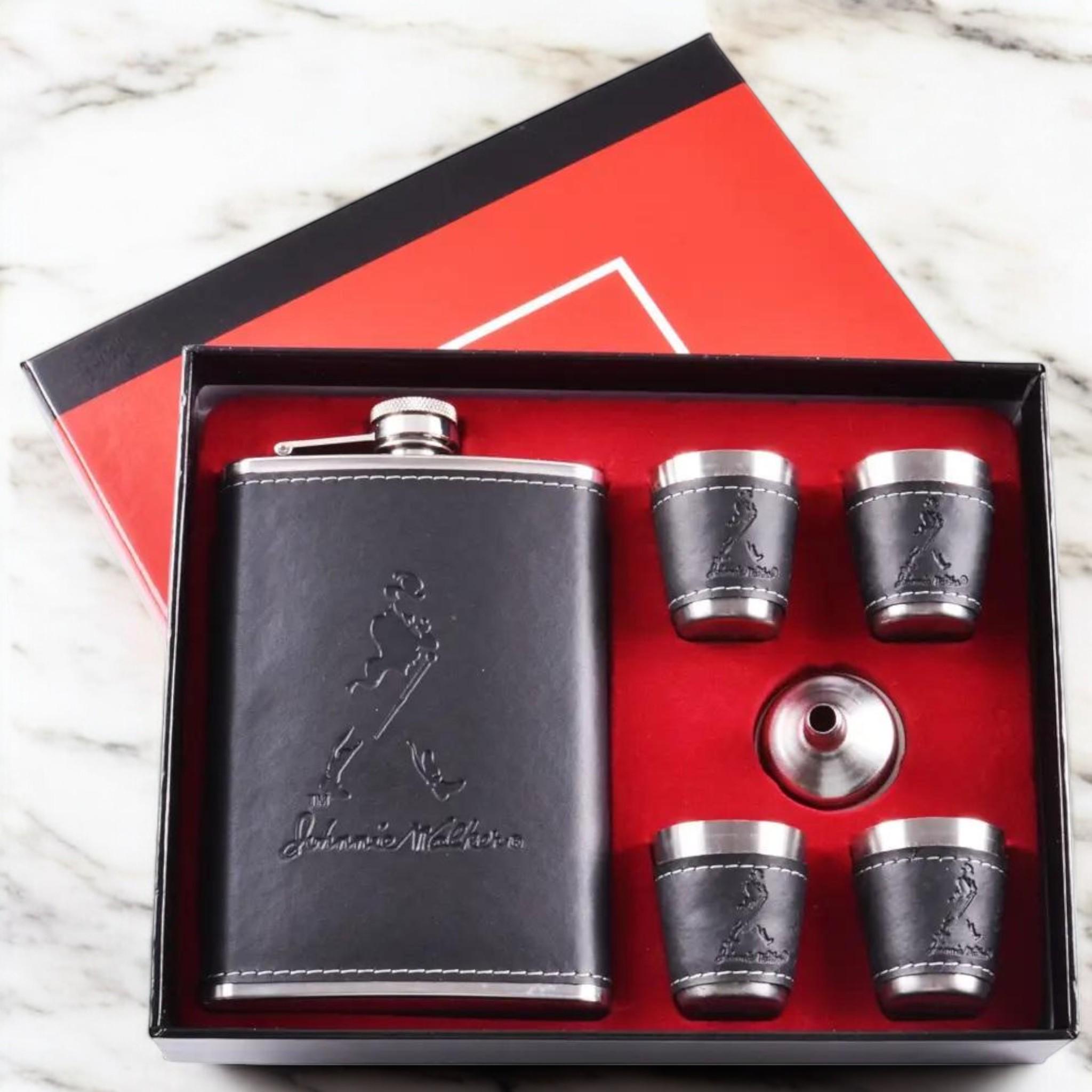 Набор подарочный MOONGRASS 6в1 Johnnie Walker фляга/лейка/стопки 4 шт. в коже (F_TZ-3-2)