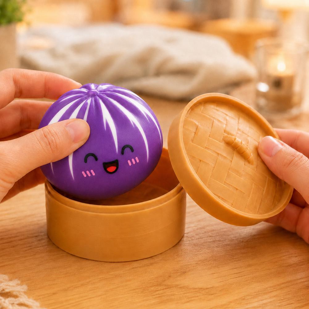 Антистресс-игрушка Bun Rainbow Mystery Squishy Bun Булочка 10 см Фиолетовый